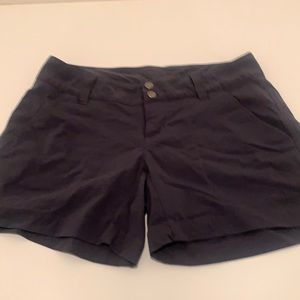 Columbia hiking shorts